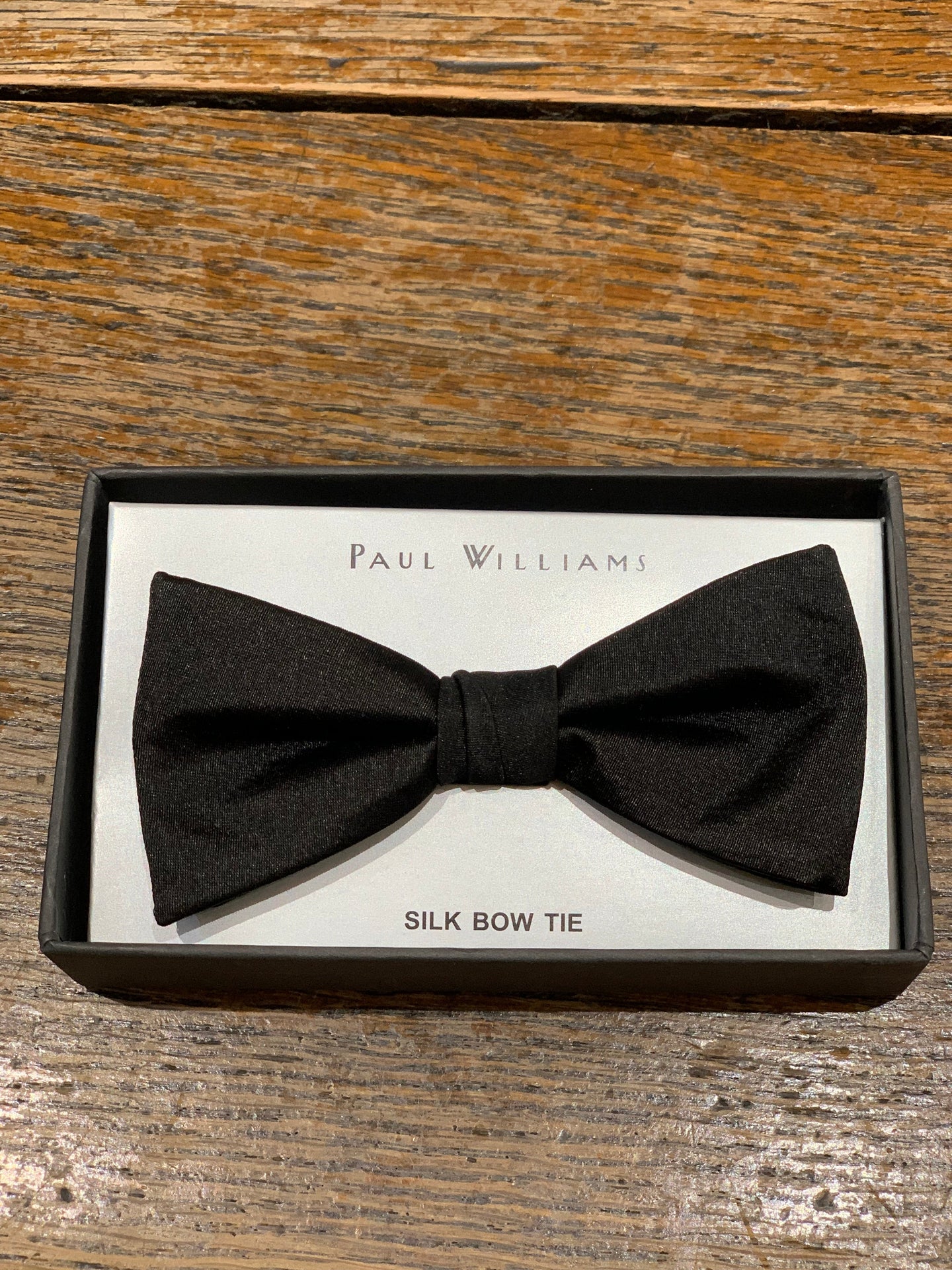 BOW TIES - ROY W TOWLER